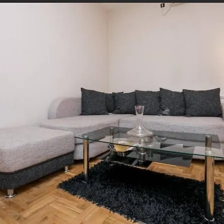 Visegradska Apartament *